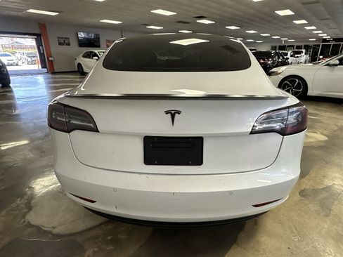 Used 2019 Tesla Model 3 Long Range RWD image 5