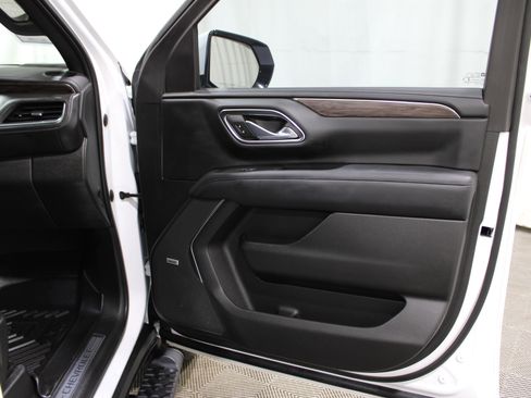 Used 2023 Chevrolet Suburban Z71 image 33