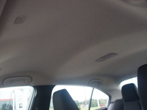 Used 2024 Toyota Corolla LE FWD image 6