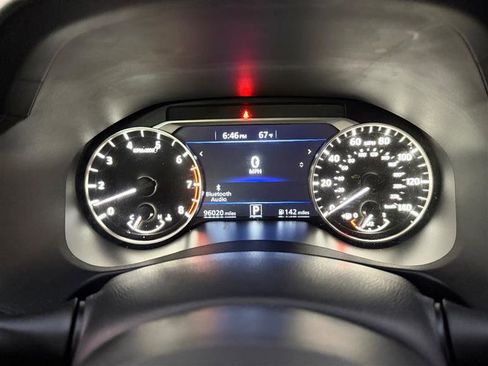 Used 2019 Nissan Altima 2.5 SV FWD image 32