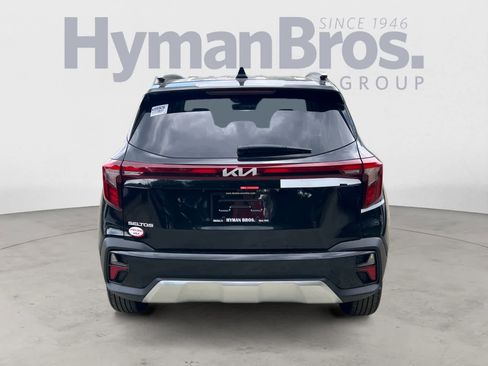 New 2026 Kia Seltos EX FWD image 2