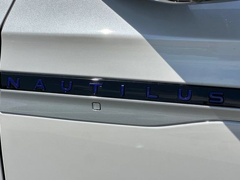 New 2026 Lincoln Nautilus Premier AWD/4WD image 26