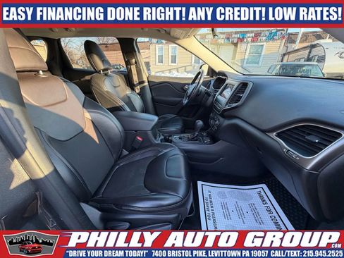 Used 2020 Jeep Cherokee Latitude Plus w/ Cold Weather Group image 17