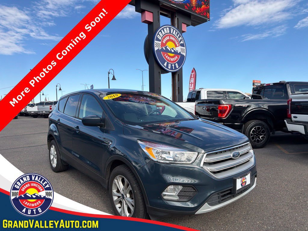 Used 2019 Ford Escape SE AWD/4WD image 1