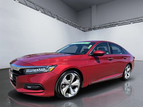Used 2018 Honda Accord Touring image 10