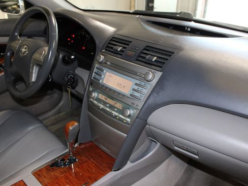 Used 2008 Toyota Camry XLE FWD image 27