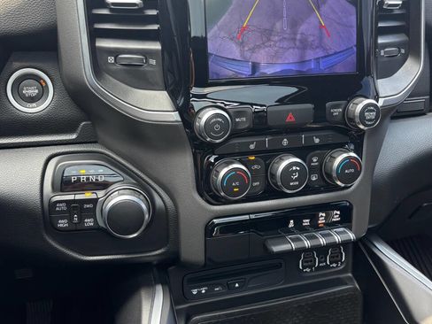 Used 2019 RAM 1500 Big Horn AWD/4WD image 24