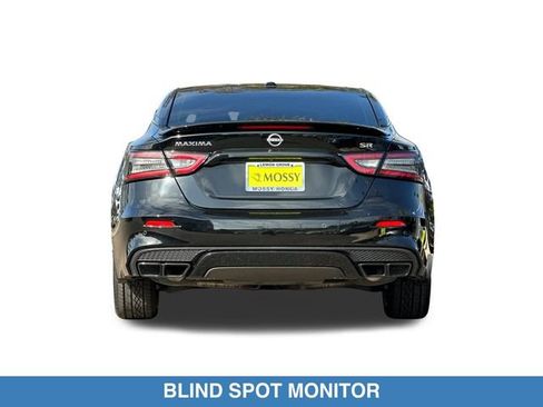 Used 2023 Nissan Maxima SR w/ Sport Mat Group FWD image 6