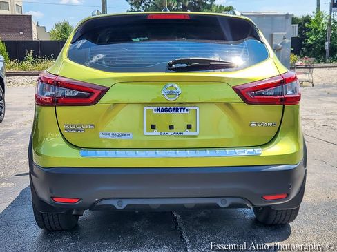 Used 2020 Nissan Rogue Sport SV AWD/4WD image 5