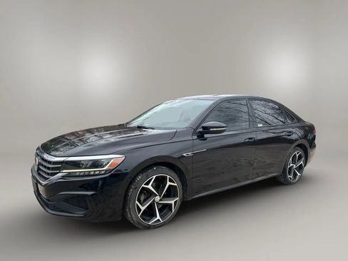 Used 2020 Volkswagen Passat 2.0T R-Line image 10