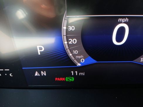 New 2025 Volkswagen Taos SE image 16