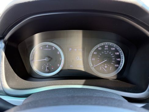 Used 2018 Hyundai Sonata SE FWD image 11