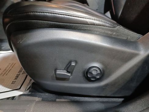 Used 2019 Jeep Cherokee Trailhawk image 14