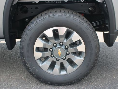 New 2026 Chevrolet Silverado 2500 Custom w/ Custom Value Package AWD/4WD image 21