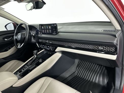 Used 2023 Honda Accord Touring image 30