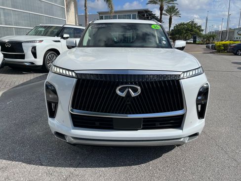 Certified 2026 INFINITI QX80 Luxe w/ Cargo Package AWD/4WD image 9