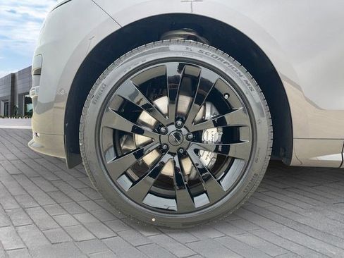 New 2026 Land Rover Range Rover Sport Dynamic SE AWD/4WD image 9