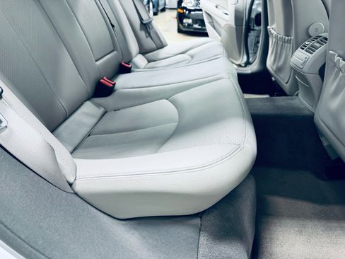 Used 2008 Mercedes-Benz E 350 Sedan image 35