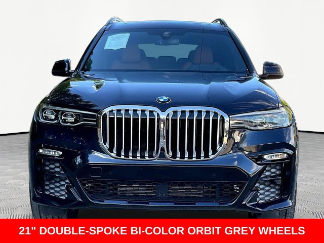 Used 2022 BMW X7 xDrive40i w/ M Sport Package AWD/4WD image 2