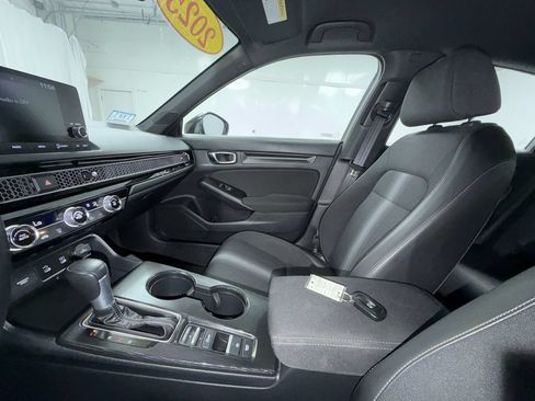 Used 2025 Honda Civic Sport image 25