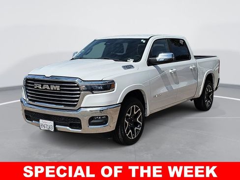 Used 2025 RAM 1500 Laramie AWD/4WD image 7
