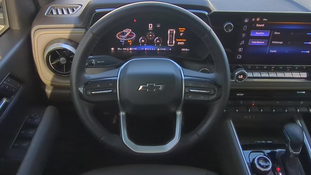 Used 2023 Chevrolet Colorado ZR2 w/ ZR2 Convenience Package III AWD/4WD image 12
