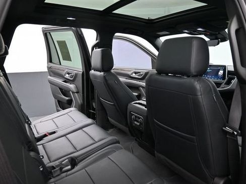 Used 2024 Chevrolet Tahoe High Country AWD/4WD image 21