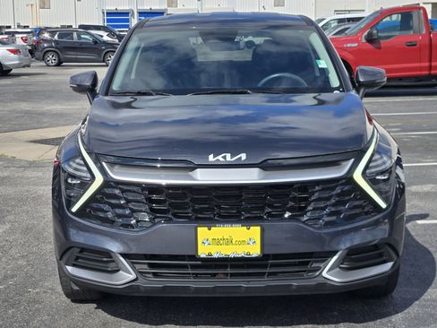 Used 2024 Kia Sportage EX image 2