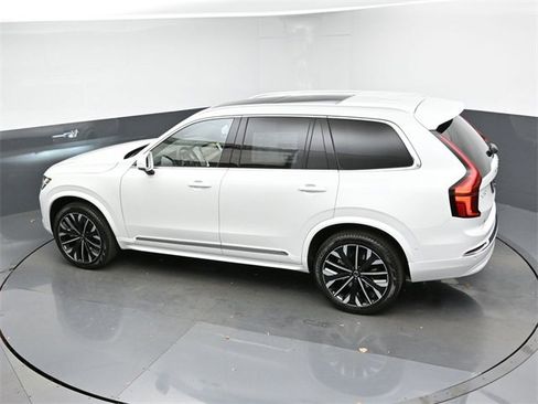 New 2026 Volvo XC90 B6 Plus image 48