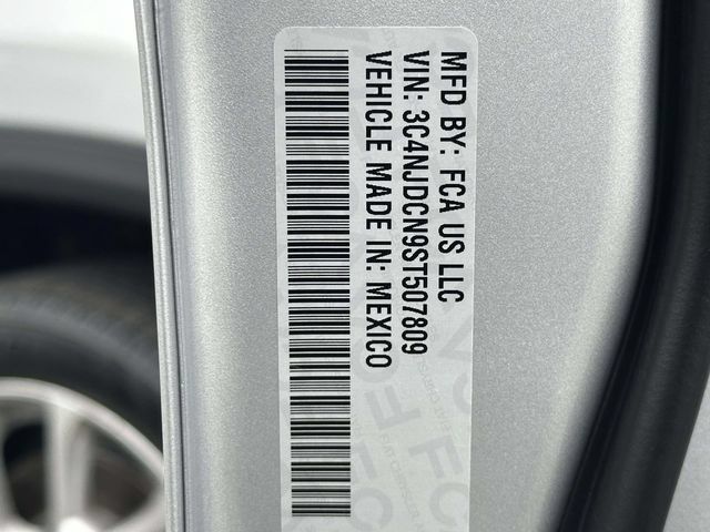 Used 2025 Jeep Compass Limited AWD/4WD image 26