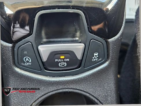 Used 2020 Jeep Compass Limited AWD/4WD image 29