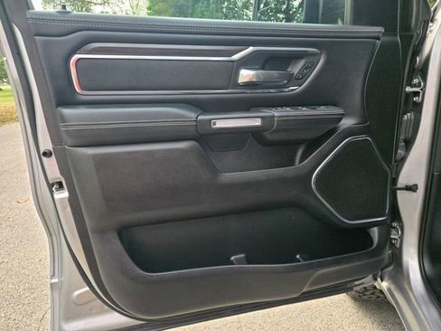 Used 2025 RAM 1500 Laramie image 14