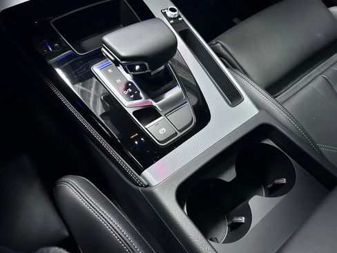 Used 2025 Audi Q5 2.0T Premium Plus w/ Premium Plus Package image 19