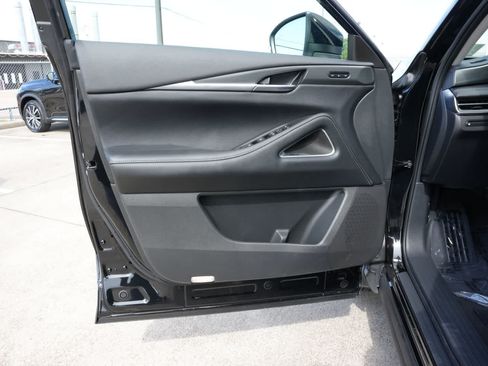Certified 2027 INFINITI QX60 Luxe w/ Cargo Package FWD image 17