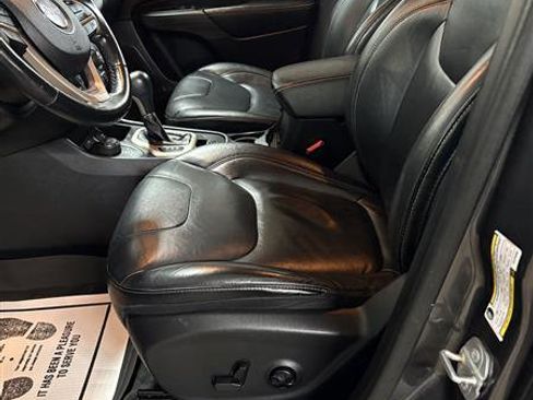 Used 2015 Jeep Cherokee Limited w/ Trailer Tow Group image 5