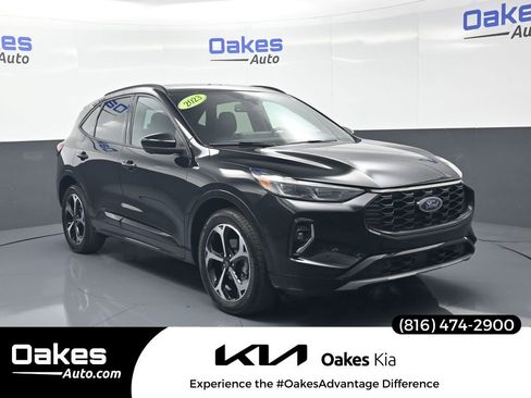 Used 2023 Ford Escape ST-Line Elite w/ Premium Technology Package AWD/4WD image 1