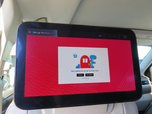 Used 2023 GMC Yukon Denali w/ Denali Reserve Package image 22