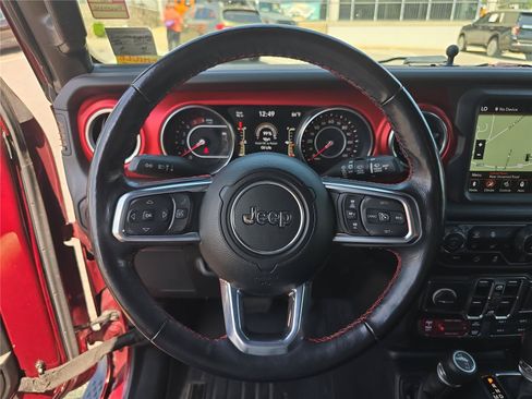 Used 2021 Jeep Wrangler Unlimited Rubicon AWD/4WD image 31