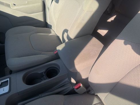 Used 2015 Nissan Frontier SV w/ SV Value Truck Package image 11