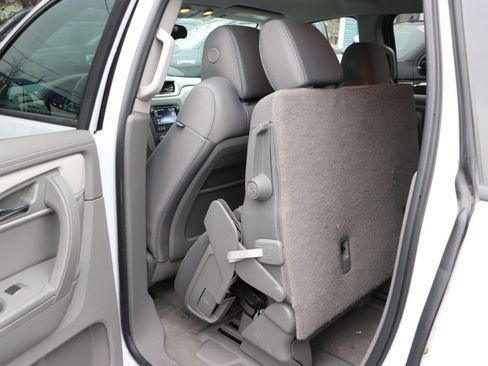 Used 2017 Chevrolet Traverse LS image 25