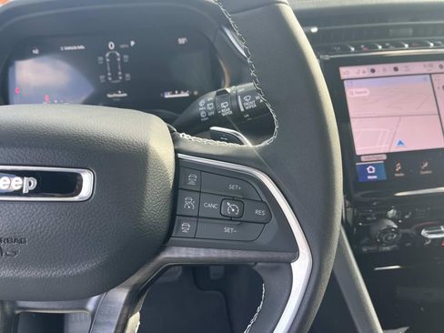 New 2025 Jeep Grand Cherokee L Limited image 18