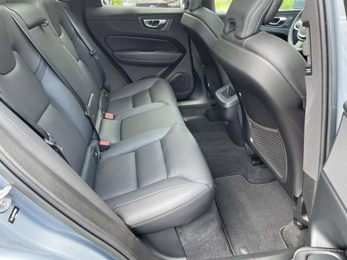 Used 2023 Volvo XC60 B5 Plus w/ Climate Package AWD/4WD image 20