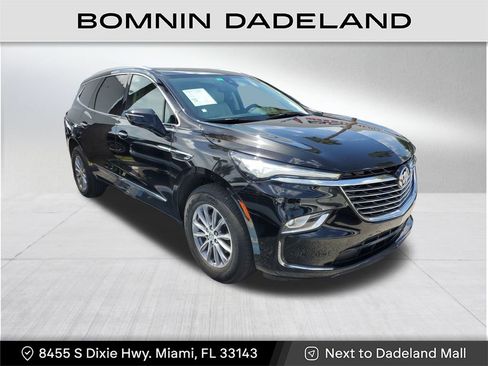 Used 2023 Buick Enclave Essence image 1