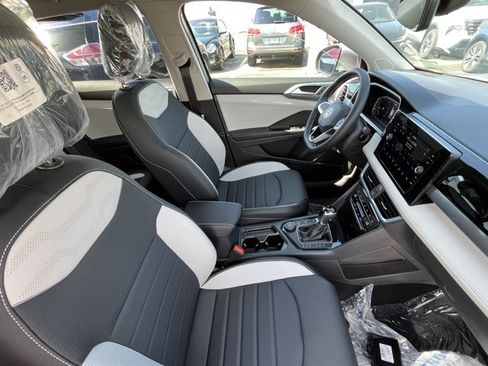 New 2026 Volkswagen Taos SEL AWD/4WD image 4
