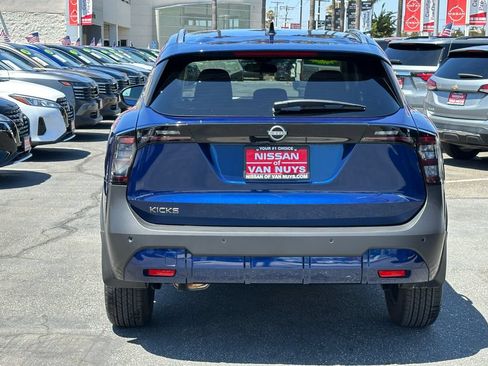 Used 2026 Nissan Kicks SV FWD image 6
