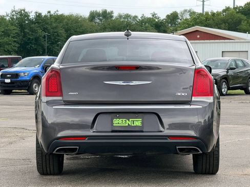 Used 2016 Chrysler 300 Limited AWD/4WD image 4