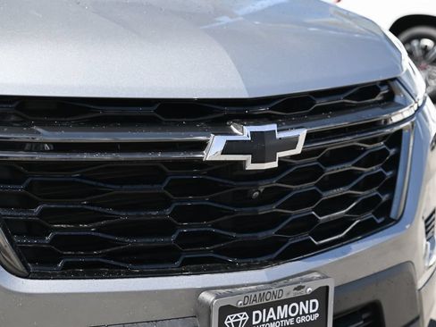 Used 2023 Chevrolet Traverse Premier w/ Redline Edition FWD image 11