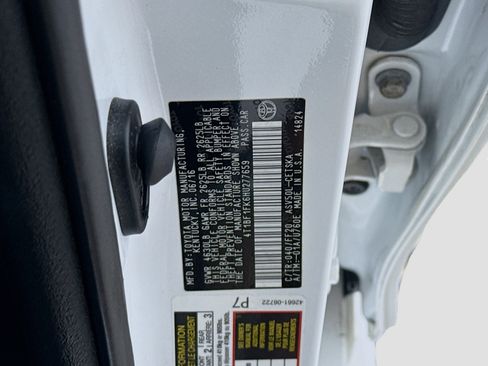 Used 2017 Toyota Camry SE image 39