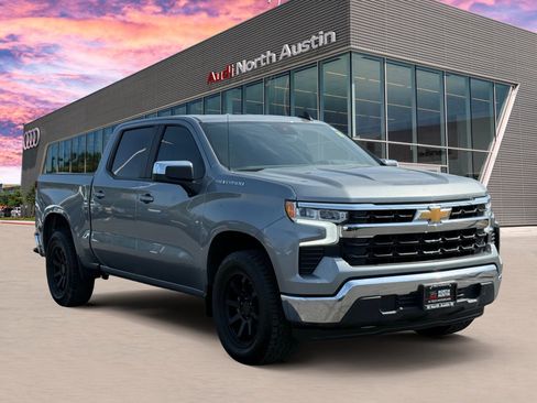 Used 2024 Chevrolet Silverado 1500 LT RWD image 8