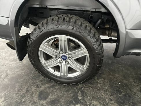 Used 2018 Ford F150 XLT w/ Equipment Group 302A Luxury AWD/4WD image 5